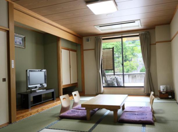 Ishiuchi Yung Parunas Minamiuonuma Exterior photo